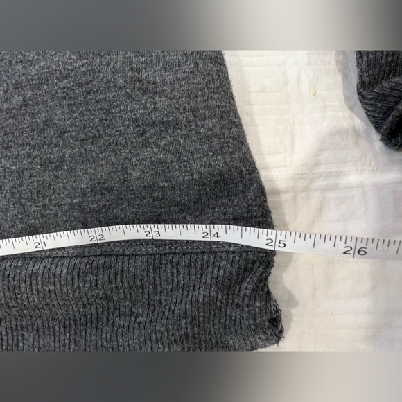 Disney Parks lightweight sweatshirt WDW The Most Magical Place on Earth castleXL - Picture 9 of 9